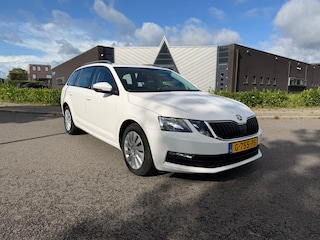 Skoda Octavia Combi 1.6 TDI Greentech Ambition