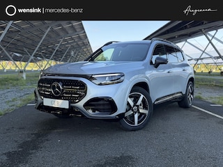 Mercedes-Benz GLB 250+ Business Solution AMG 7p. 85.5 kWh | Night | Trekhaak | 7 persoons | Panoramadak | Sfeerverlichting | Distronic | Parkeercamera |