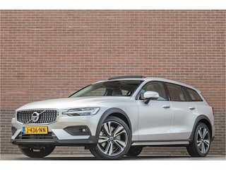 Volvo V60 B5 AWD Pro, Origineel NL, Nappaleder, Stoelkoeling, Trekhaak, Panoramadak, Massage, 360 Camera, Harman Kardon.