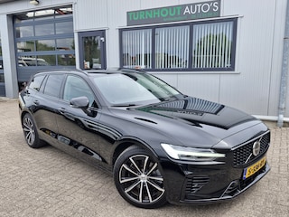 Volvo V60 T6 Plug-in hybrid AWD Plus Dark | Apple carplay | Stoel en stuurverwarming | Camera | Enz (SOH) 100 % en Leder-pakket (contourstoelen, hemelbekleding donker, luxe lederen/stof bekleding, sportstuur)