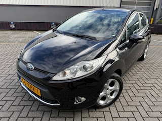 Ford Fiesta 1.25 Titanium*2Eigenaar*Cruise*Climat-Airco*Velgen*NAP*APK*Bluetooth