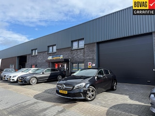 Mercedes-Benz A-klasse 160 AMG Night Edition | 1E EIGENAAR | 12MND GARANTIE | LED | CRUISE | NAVI | BLUETOOTH | TREKHAAK |