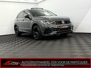 Volkswagen Tiguan 1.4 TSI eHybrid R-Line Business+ Plug-in Panoramadak, Camera, Virtual desk, Stoelverwarming, Keyless start, Head-up display, Elektrische achterklep