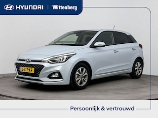 Hyundai i20 1.0 T-GDI COMFORT | ALL SEASONS | NAVI | APPLE CARPLAY & ANDROID AUTO | CRUISE | CLIMA | CAMERA | ELEKTRISCHE INKLAPBARE SPIEGELS | PDC | 15'' LM VELGEN | LAGE KMSTAND ORIGINEEL! | 1ste EIGENAARS! |
