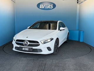 Mercedes-Benz A-klasse 180 Buss. Solution Luxury AUTOMAAT, Panodak