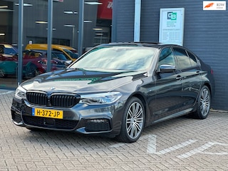 BMW 530i High Executive/PANO-DAK/LEDER/CAMERA/DEALERONDERHOUDEN!!