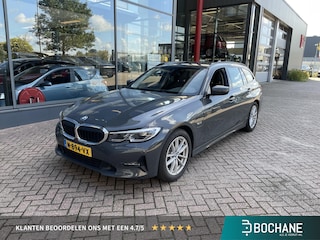 BMW 3-serie Touring 320e Business Edition Plus Automaat | Leder | Elektrische achterklep | Incl Winterset | Org. NL