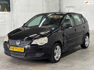 Volkswagen Polo 1.4-16V Optive | Airco | Trekhaak