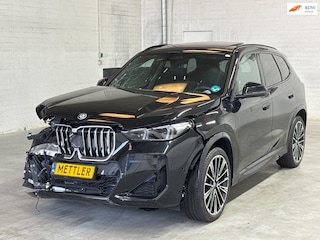 BMW X1 XDrive30e M pakket M Sport Pro Panoramadak|Navigatie|HUD|Harman Kardon