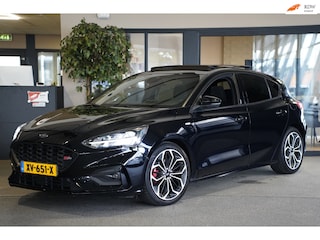 Ford Focus 1.0 EcoBoost ST Line Pano Navi Cam Acc Pdc B&O Led