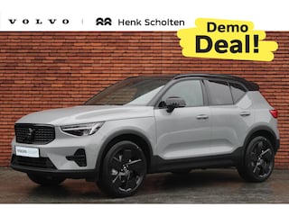 Volvo XC40 B4 Plus Black Edition | 360 Camera | Panoramadak | Extra Getint Glas | Elektrisch Verstelbare Voorstoelen | 20'' Lichtmetalen Velgen | Apple Carplay/ Android Auto | Verwarmbare Voorstoelen