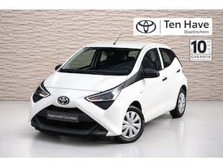 Toyota Aygo 1.0 VVT-i x-fun | 4 speakers | Bluetooth® connectiviteit (handsfree bellen én muziekstreaming) | DAB+ tuner | Radio met AUX en USB-aansluiting | Stuurwiel met bediening voor audio en telefoon | Airco