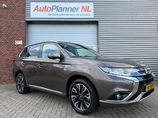Mitsubishi Outlander 2.0 PHEV Instyle! Clima! Cruise! Navi!