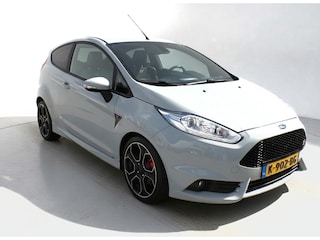 Ford Fiesta 1.6 ST200 Camera-Led-200pk-Navi