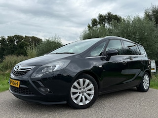 Opel Zafira Tourer 1.4 Cosmo / 7 Persoons / Camera / Dealer Onderhouden / Clima / 6 Versnellingen / PDC / Cruise / LED /