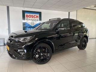 Volkswagen Tiguan 1.5 eHybrid R-Line Edition 272 PK Black-Style Panoramadak / Headup / Dynamic Light / harman-kardon / Trekhaak/ Leer / Massage stoelen