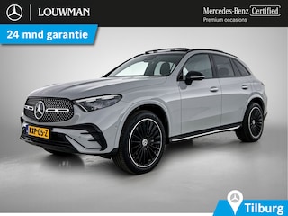 Mercedes-Benz GLC 300 e 4MATIC AMG Plug-In Hybride | AMG Premium Line | Night Pakket | Panoramadak | Digital Light | Memory Voorstoelen | 20 Inch AMG Velgen. Inclusief 24 maanden MB Certified garantie voor Europa.