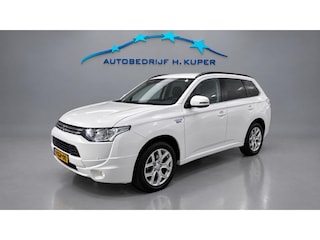 Mitsubishi Outlander 2.0 PHEV Bns. Ed. | Trekhaak | Cruise | Camera | Navi |