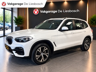 BMW X3 XDrive30e Executive / stoelverwarming / cruisecontrol / trekhaak / camera + pdcdealer onderhouden