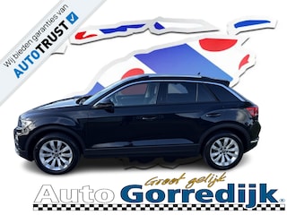 Volkswagen T-Roc 1.5 TSI Style Business TREKHAAK,NAVI,CLIMA