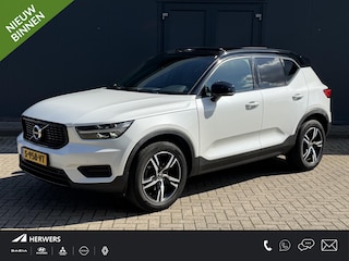 Volvo XC40 1.5 T3 Inscription / Elektrische Wegklapbare Trekhaak ( 1600 KG Trekgewicht) / Stoelverwarming / Schuif Kantel Dak / Elektrische Achterklep / Apple Carplay