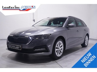 Skoda Octavia Combi 1.5 e-TSI Business Edition Apple Carplay ACC Voorstoelen Verwarmd Privacy Glass Airco LED Spiegels Elek. Inklapbaar LMV "17"