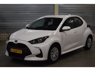 Toyota Yaris 1.5 Hybrid Active 51.000KM! + Navigatie|Achteruitrijcamera|Bluetooth|Dealer Onderhouden|