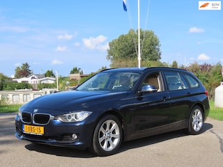 BMW 3-serie Touring 328i High Executive *Leer *Navi *245PK