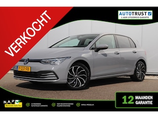Volkswagen Golf 1.0 TSI Life Trekhaak LMV Sportstoelen LED Navigatie Achteruitrijcamera Carplay Android Sfeerverlichting ErgoComfort