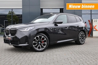 BMW X3 30e xDrive M-Sport pakket pro / Panodak / Trekhaak wegklb./ 20 Inch LM / Harman Kardon / BMW Live cockpit