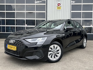 Audi A3 Sportback 40 TFSI e Business edition 150 KW 204 pk Carplay Parkeerhulp