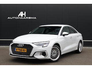 Audi A3 Limousine 30 TFSI 110pk Advanced edition Camera Stoelverwarming Sportstoelen LED Trekhaak Clima CarPlay NL-Auto!