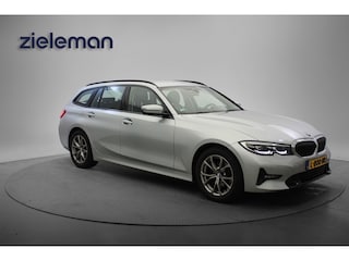 BMW 3-serie Touring 318d Corporate High Executive Automaat - Carplay, Leer, Afn. Trekhaak