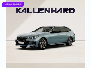 BMW i5 Touring M60 xDrive - Pano - Head-up - Adaptief Onderstel Prof