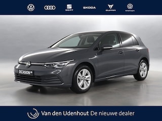 Volkswagen Golf 1.5 TSI 130pk Life Business / Camera / LED Plus / Stoelverwarming