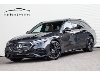 Mercedes-Benz Estate 300 e AMG Premium, Hyperscreen, Pano, Nightpakket, Distronic, 20"