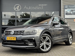 Volkswagen Tiguan 1.4 TSI ACT R-Line Pano | Camera | Trekhaak