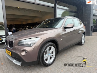 BMW X1 SDrive18i Executive / apk 8-2027/ automaat