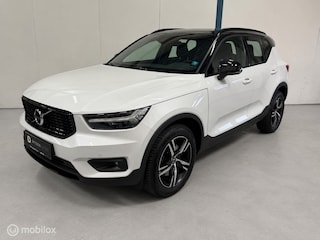 Volvo XC40 2.0 T4 AWD R-Design AUTOMAAT / CARPLAY