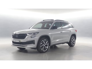 Skoda Kodiaq 1.5 TSI 150pk Sportline Business DSG / Panoramadak / Stoelverwarming / Camera / Elek. verst. Bestuurdersstoel Zwenkbare Trekhaak
