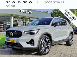 Volvo XC40 B4 Plus Dark | 360 | H&K | Trekhaak | Schuif/kantel dak | Nubuck | 20" | Memory | Stoel/stuurverwarmd |