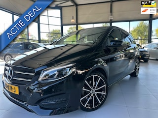Mercedes-Benz B-klasse 180 Ambition | Orgineel NL | Automaat | Navi | AMG line | Night Pakket | Climate control | LED | Camera |