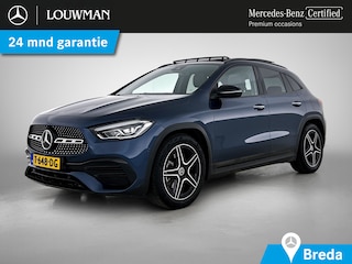 Mercedes-Benz GLA 180 AMG Line Panoramadak | Stoelverwarming | Sfeerverlichting | Keyless Go | incl. 24 maanden Mercedes-Benz Certified Garantie