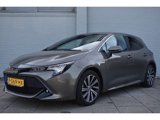 Toyota Corolla 1.8 Hybrid Dynamic Automaat 122pk | Stoelverwarming | Draadloze telefoonoplader | Keyless entry |