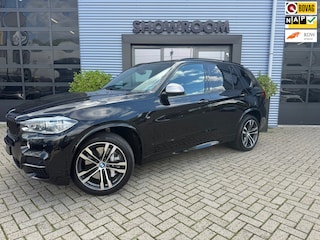 BMW X5 M50d PANO|LEDER|TREKHAAK|DEALER ONDERHOUDEN|STOEL EN STUURVERWARMING