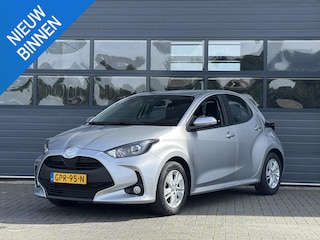 Toyota Yaris 1.5 HYBRID 115 ACTIVE I AUTOMAAT I APPLE CARPLAY I P-CAMERA I ADAPTIVE CRUISE CONTROL
