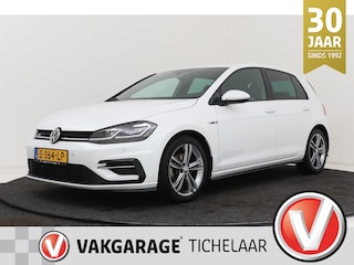 Volkswagen Golf 1.4 TSI Highline Business R-Line | Uitklap Trekhaak | CarPlay | Stoelverwarming | Adap. Cruise |