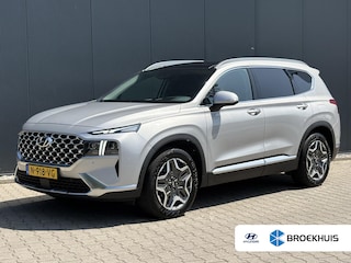 Hyundai Santa Fe 1.6 T-GDI PHEV Premium Sky 7p. SOH 100% / Elektrisch glazen panorama-dak / Automaat / All-season banden / Navigatie / Apple Carplay/Android Auto / Stoel verwarming/verkoeling / Airco separaat achter / Achter stoelverwarming / Cruise Control /
