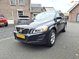 Volvo XC60 2.0 D4 Kinetic Automaat Navi Clima Cruise Half Leer Trekhaak