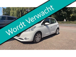Peugeot 208 1.2 VTi Envy 5-deurs Clima Cruise Navi PDC Trekhaak Historie